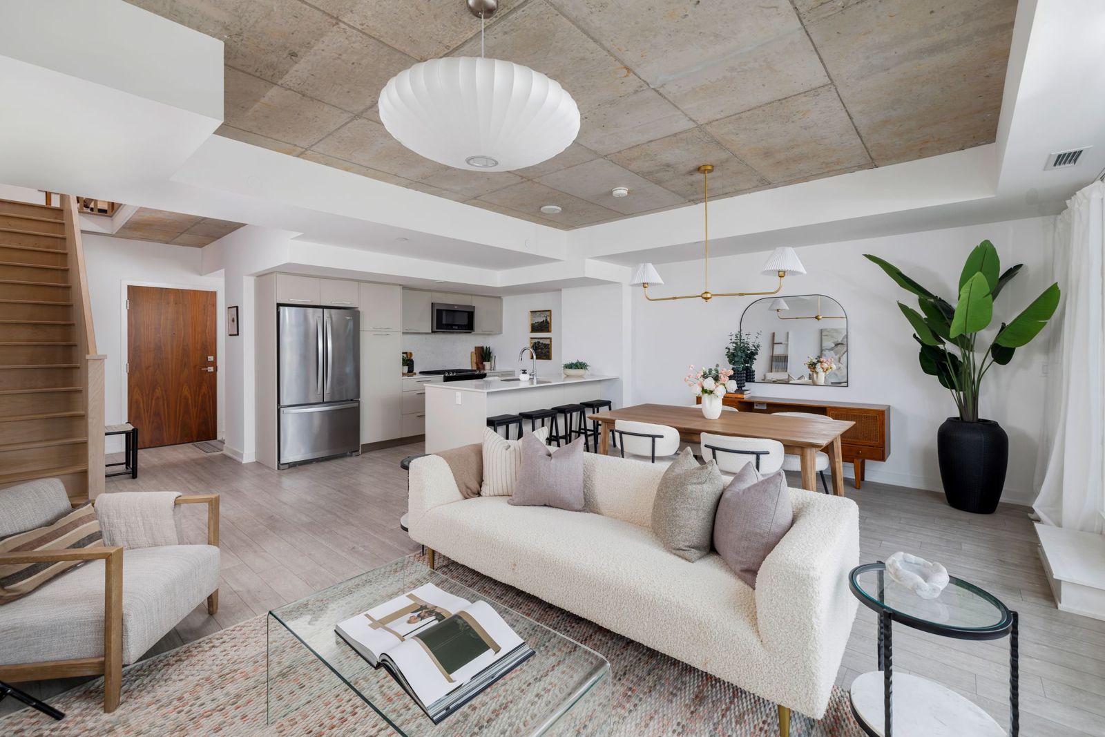 Open living and kitchen space, Queen Street East